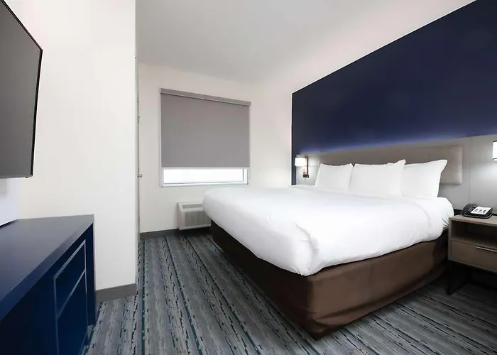 Hotel Comfort Oil Center