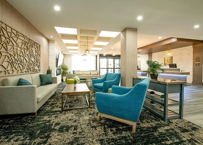 Hotel Comfort Oil Center 4*